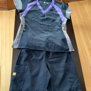 WonderWink four stretch scrub set